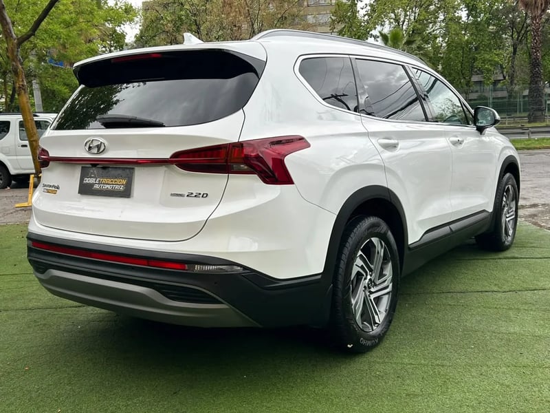Hyundai Santa Fe CRDI Value 4WD 2024 - Imagen 8 de 17