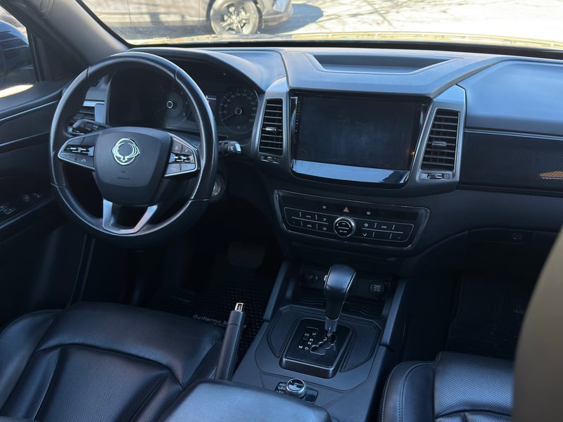 SsangYong Musso Grand Limited 2023 - Imagen 17 de 19