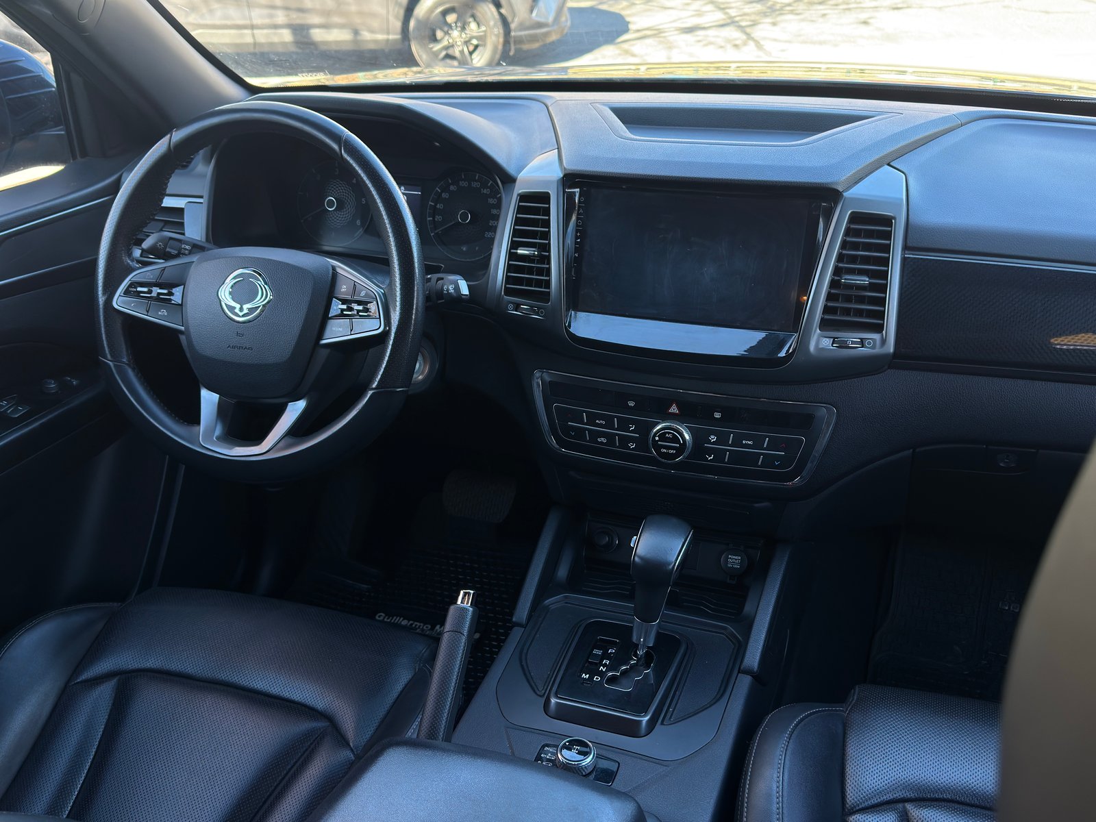 SsangYong Musso Grand Limited 2023 - Imagen 17 de 19