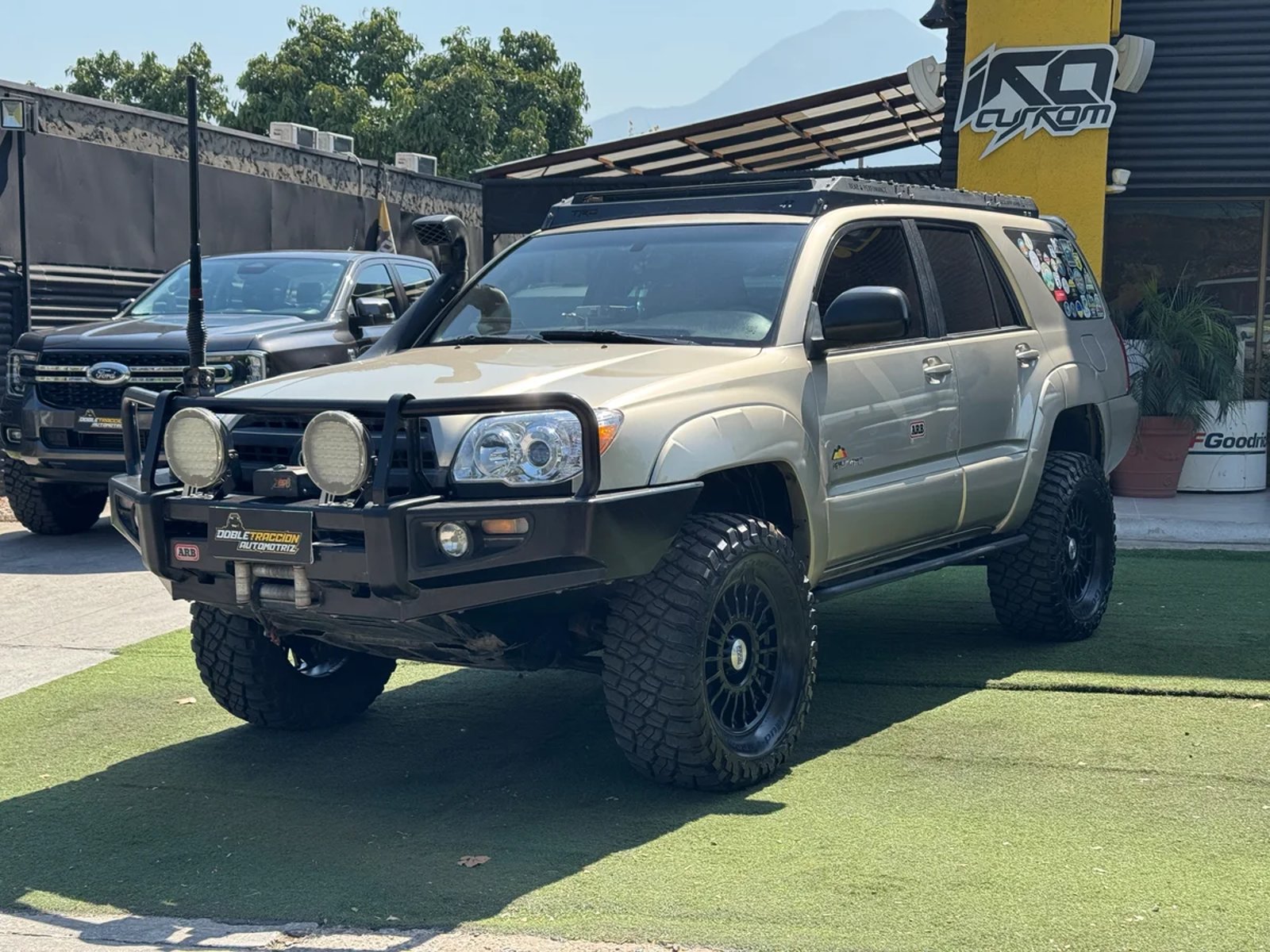 Toyota 4RUNNER SR5 4WD 4.0 AUT 2004 - Foto 3 de 14