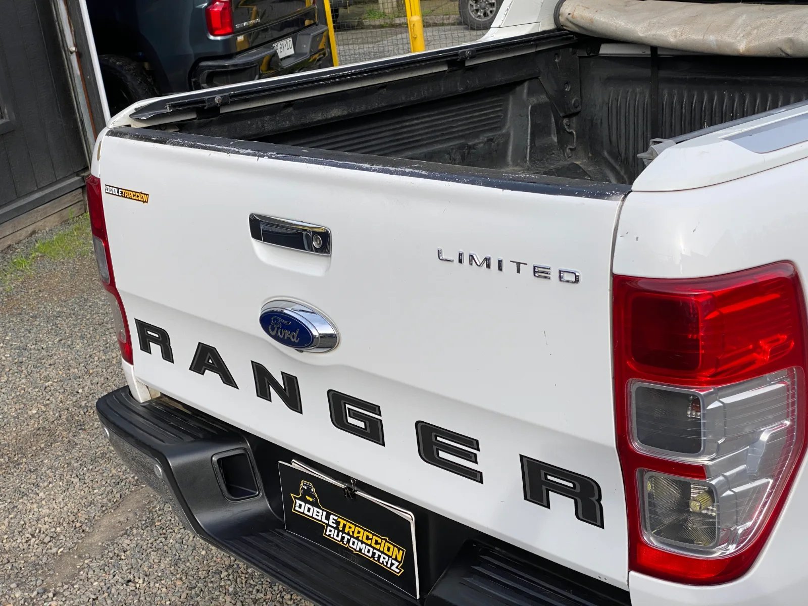 Ford RANGER LIMITED 2020 - Imagen 8 de 17