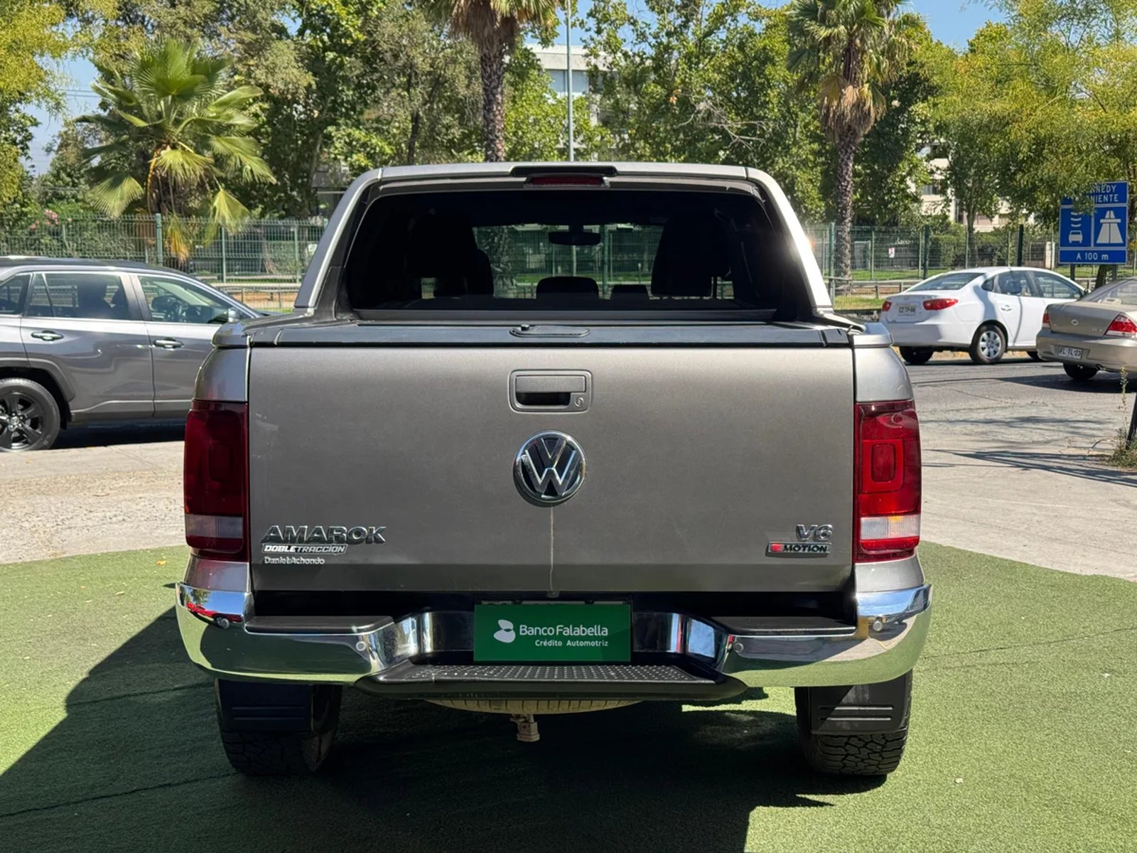 VOLKSWAGEN AMAROK 3.0 AUT 2023 - Imagen 7 de 14
