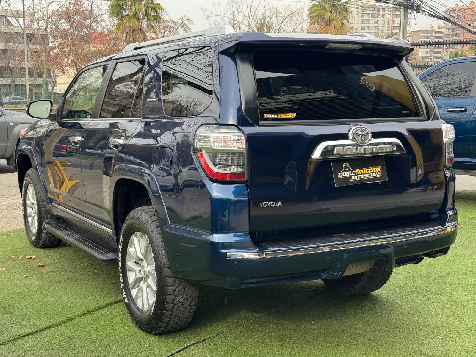Toyota 4Runner Limited 2017 - Imagen 6 de 19