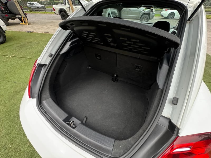 Volkswagen Beetle 2018 - Imagen 16 de 16