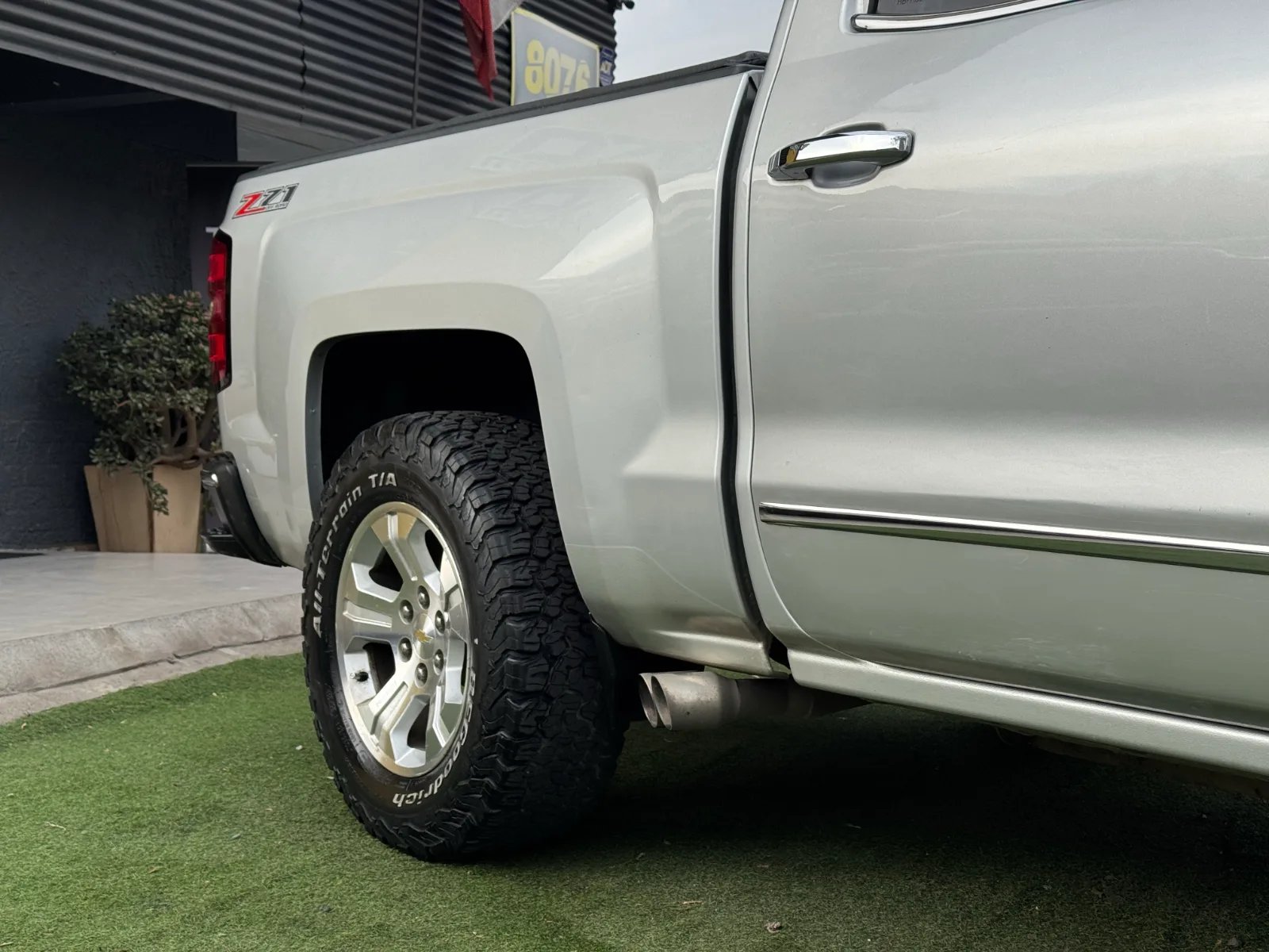 Chevrolet Silverado LTZ Z71 2015 - Imagen 12 de 19