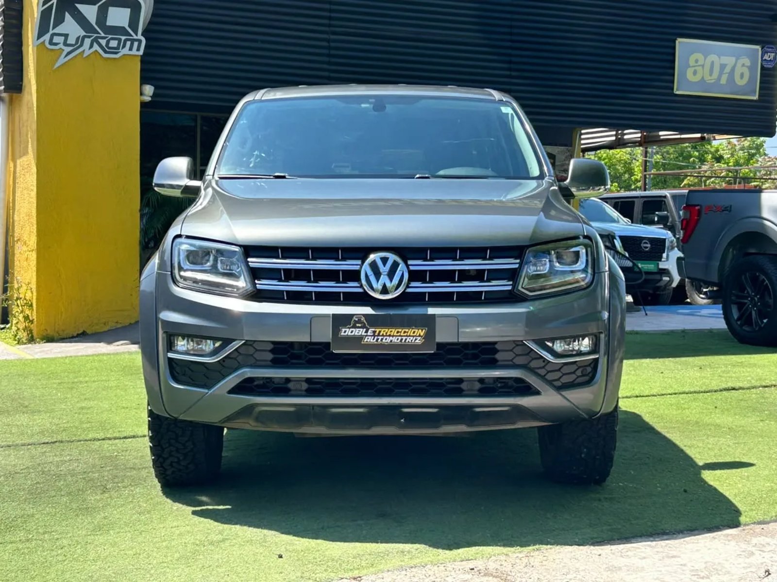 Volkswagen Amarok Highline 4x4 2020 - Foto 2 de 18
