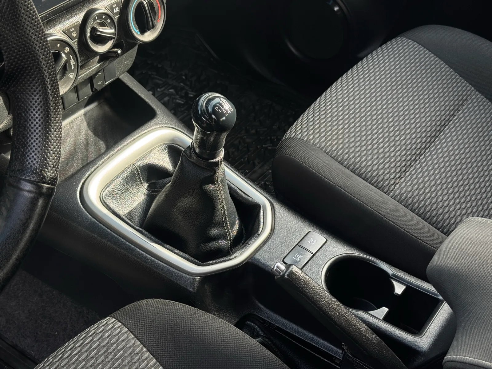 Toyota Hilux SR 2022 - Imagen 16 de 19
