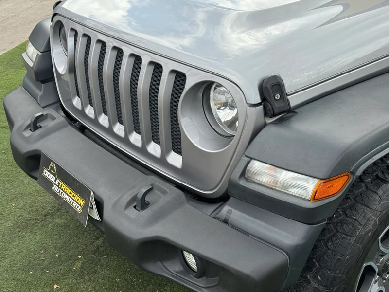 Jeep Wrangler JLU Sport 2020 - Imagen 9 de 16