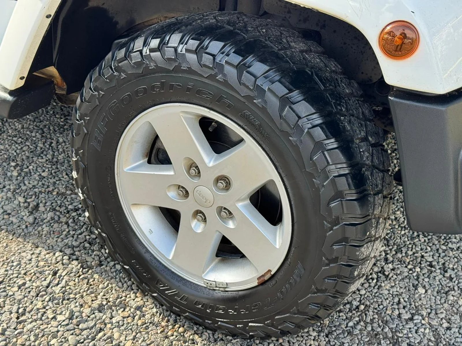 JEEP WRANGLER UNLIMITED SAHARA 2.8 AUT 2015 - Imagen 8 de 12