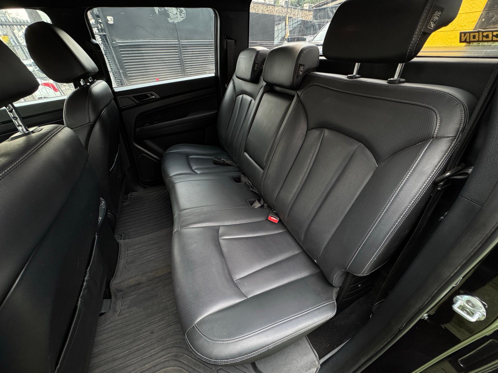 SsangYong Musso Grand Limited Plus 2022 - Imagen 15 de 17