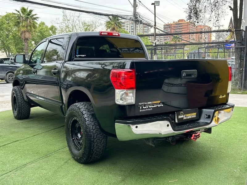 Toyota Tundra 5.7 4x4 2011 - Imagen 7 de 19