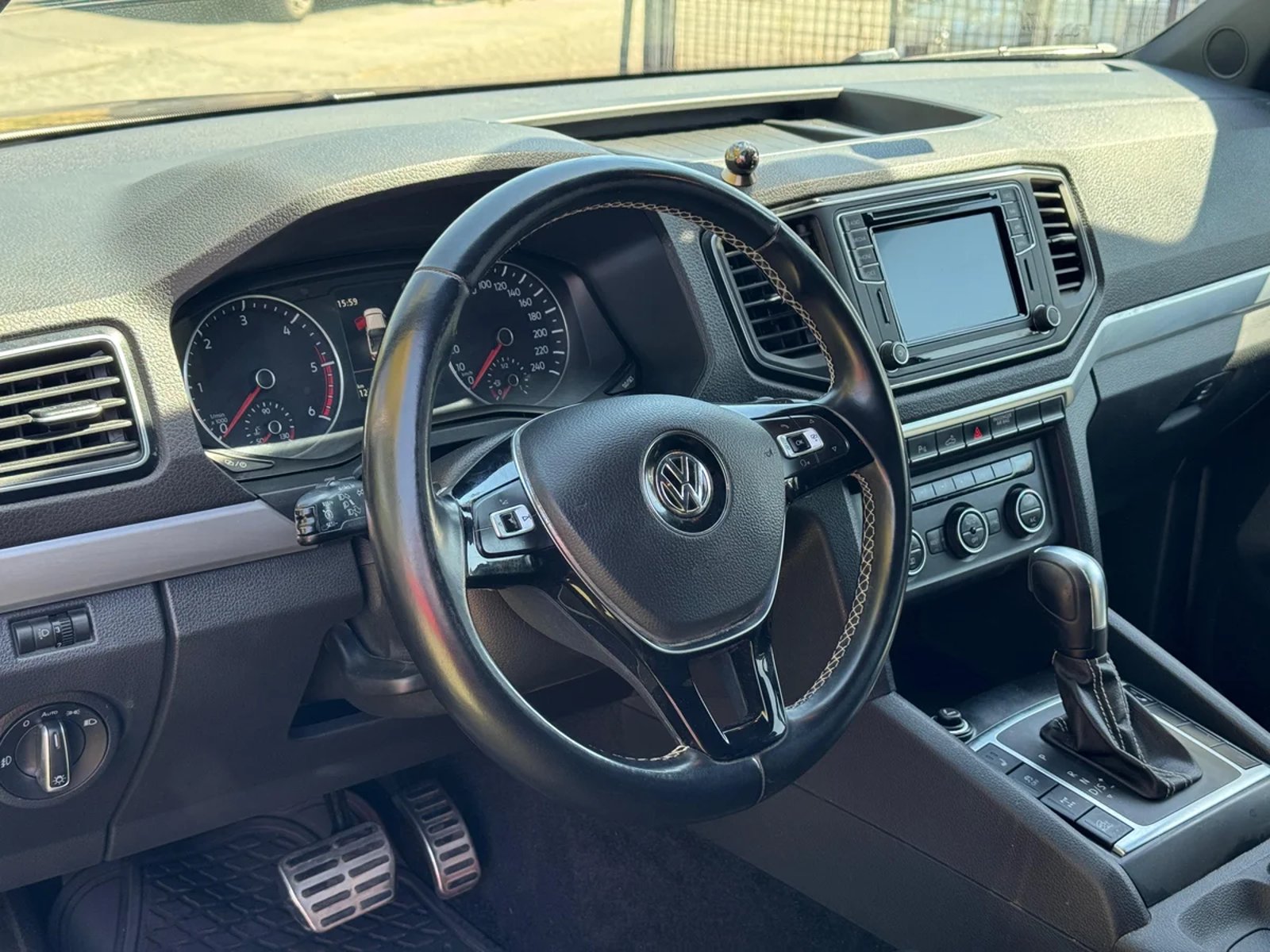 Volkswagen AMAROK 3.0 AUT 2023 - Imagen 12 de 15