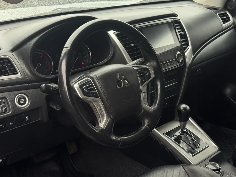 Mitsubishi L200 Dakar 2021 - Imagen 13 de 19