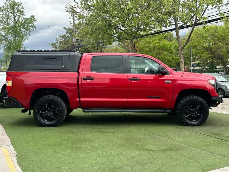 Toyota Tundra Limited 4x4 2019 - Imagen 11 de 17