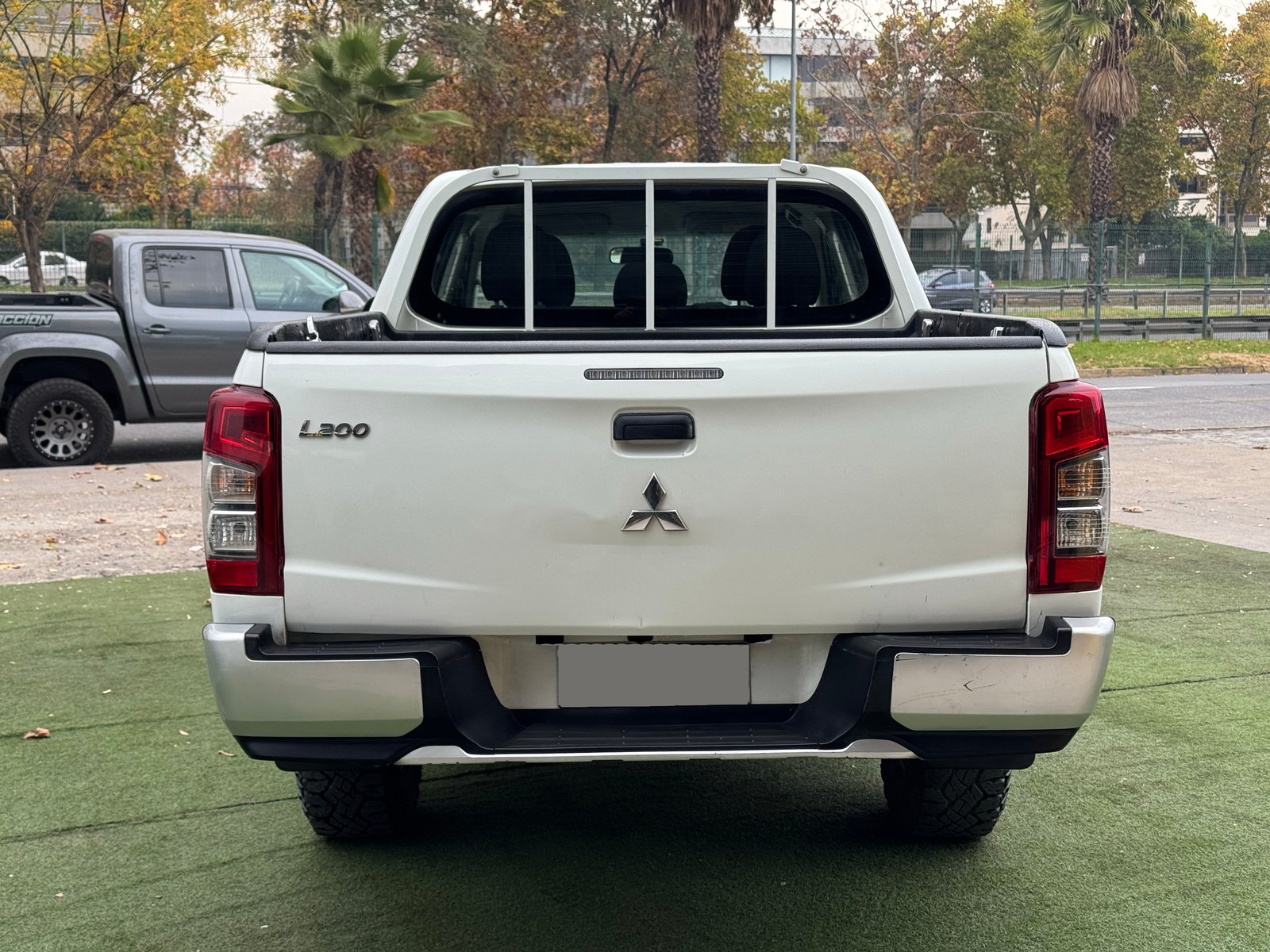 Mitsubishi L200 Katana CRT 2022 - Imagen 6 de 18