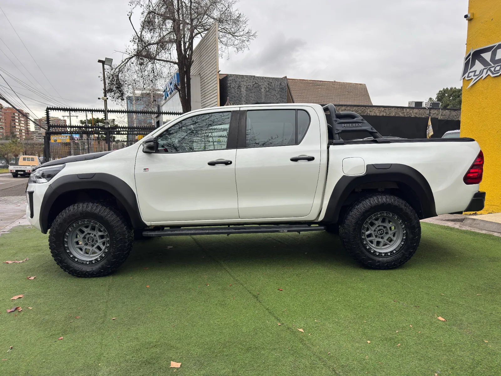 Toyota Hilux GR 2022 - Foto 4 de 20