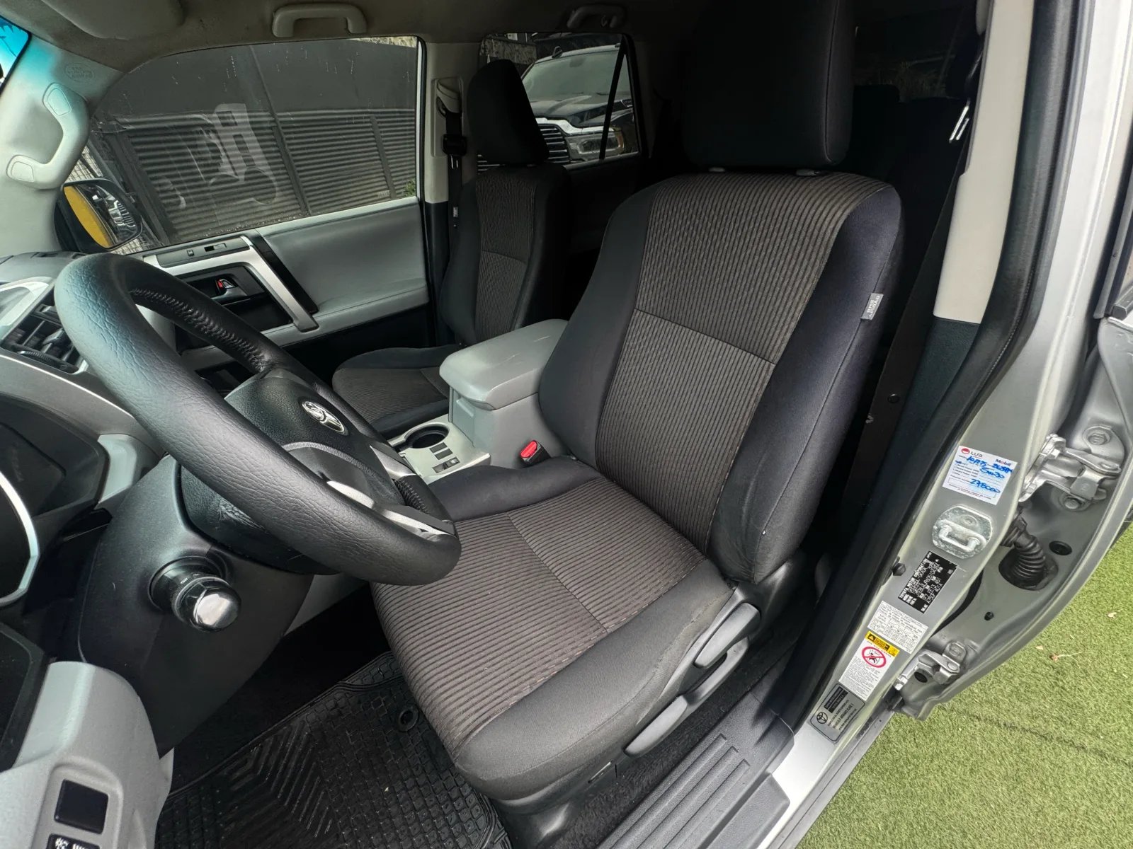 Toyota 4Runner SR5 2013 - Imagen 16 de 20