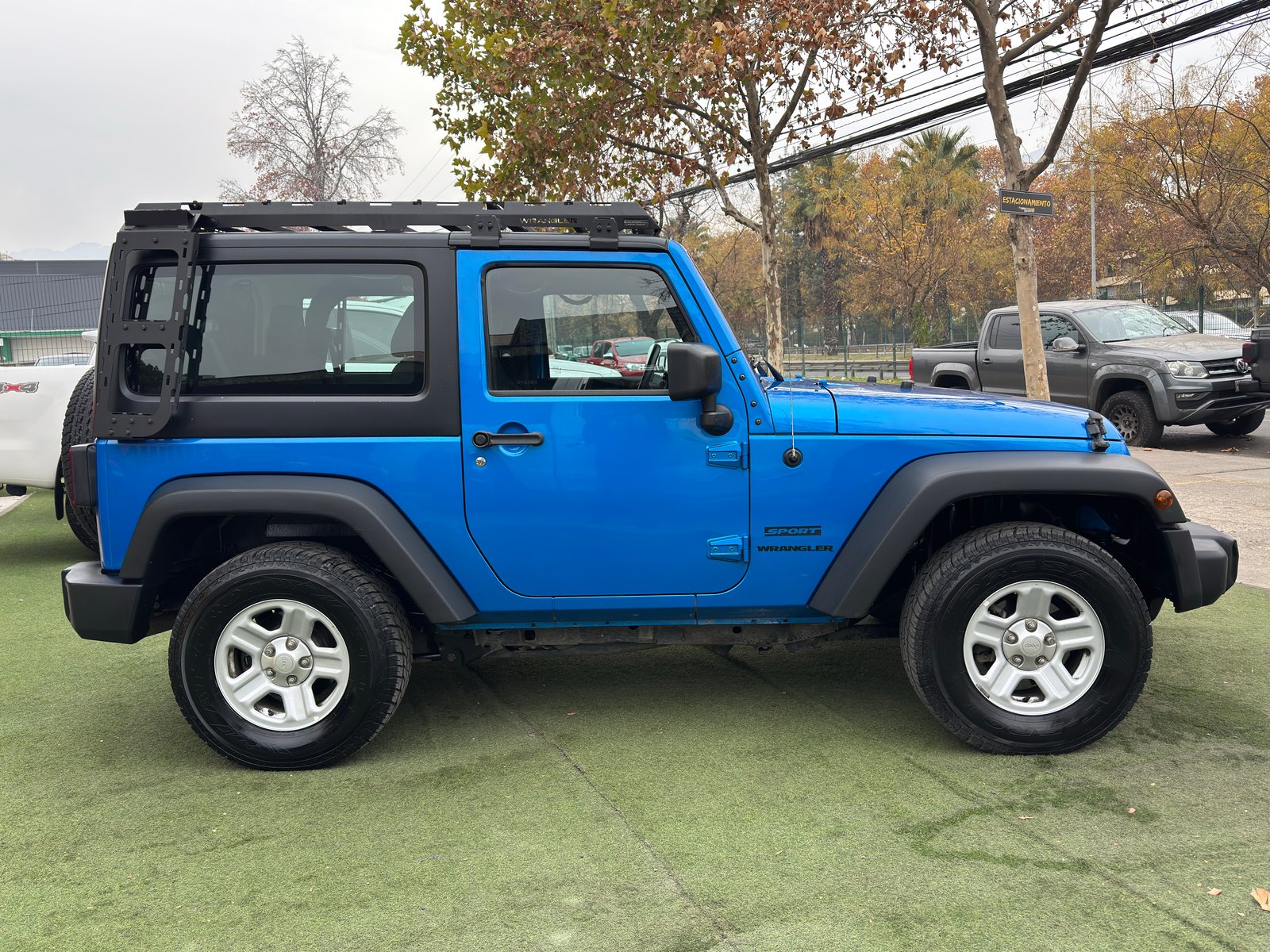 Jeep Wrangler JK Sport CRD 2015 - Imagen 8 de 17