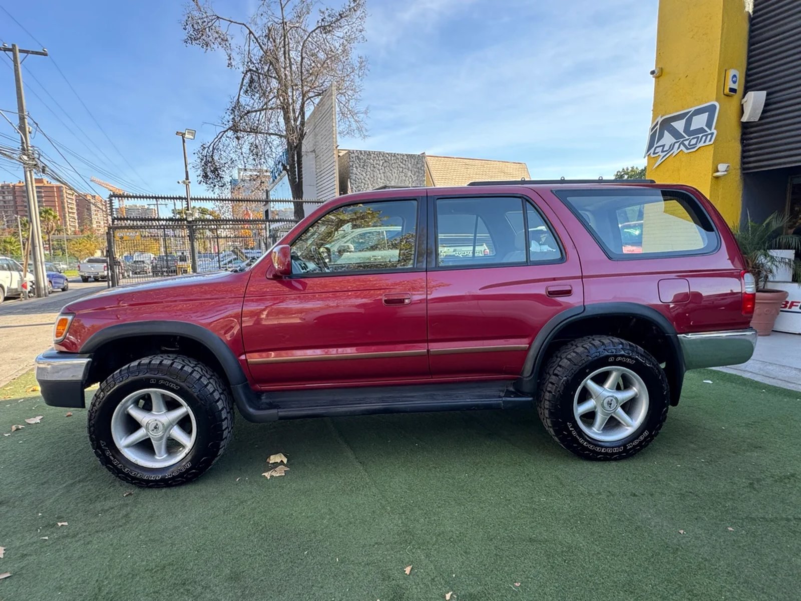Toyota 4 RUNNER 2000 - Foto 4 de 15