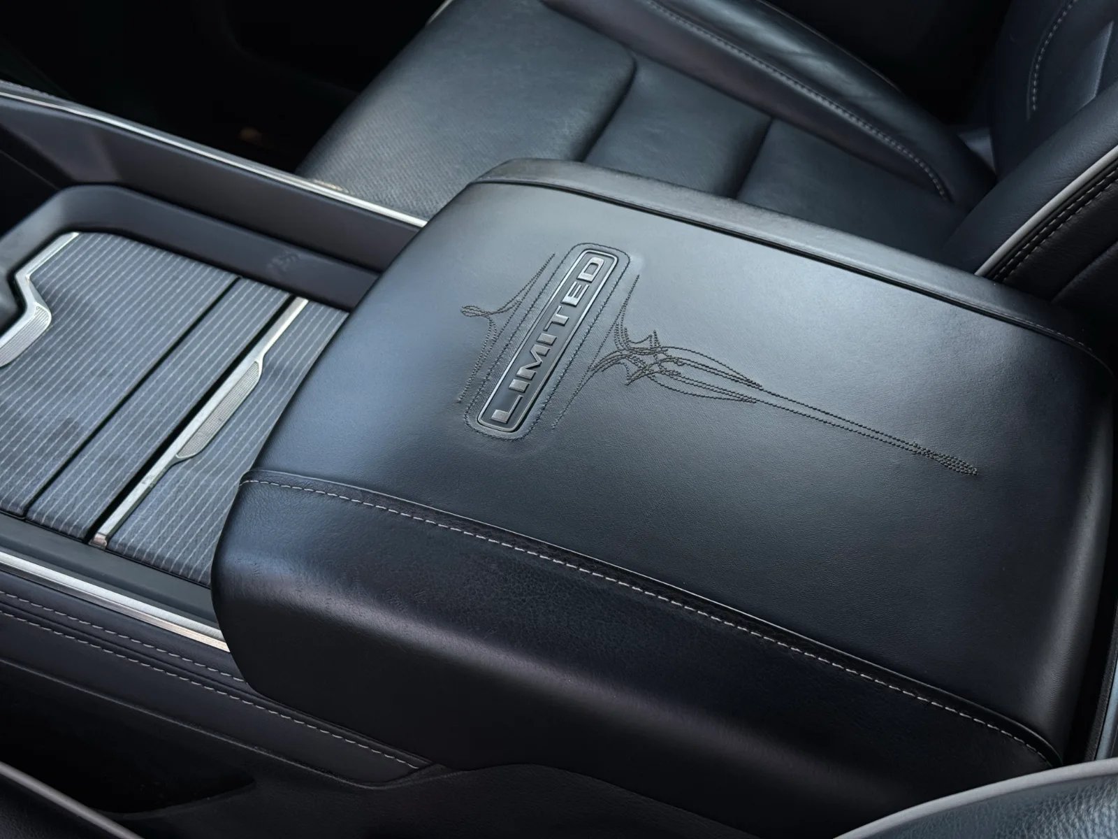 RAM 1500 Limited 2021 - Imagen 19 de 20
