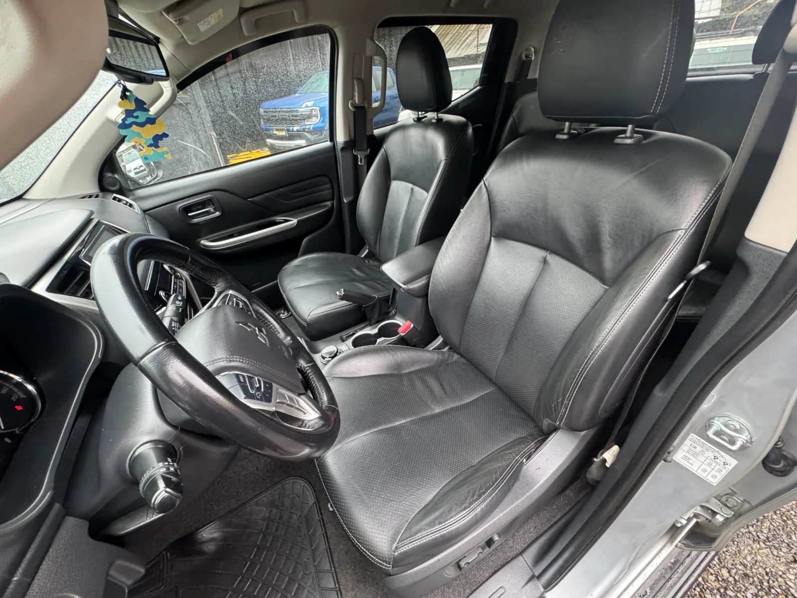 Mitsubishi L200 Dakar 2021 - Imagen 15 de 19