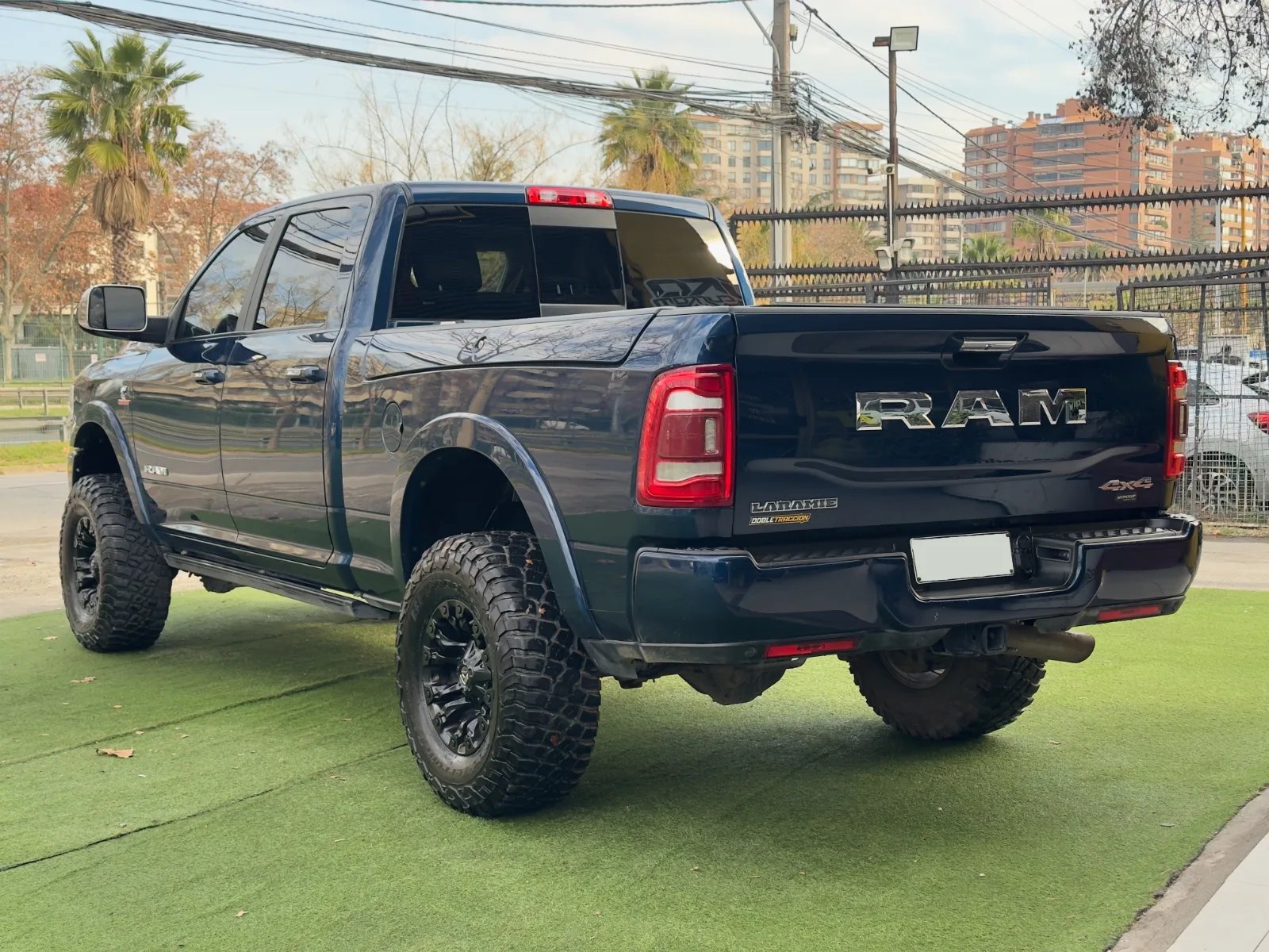 RAM 2500 Laramie 2022 - Foto 5 de 20