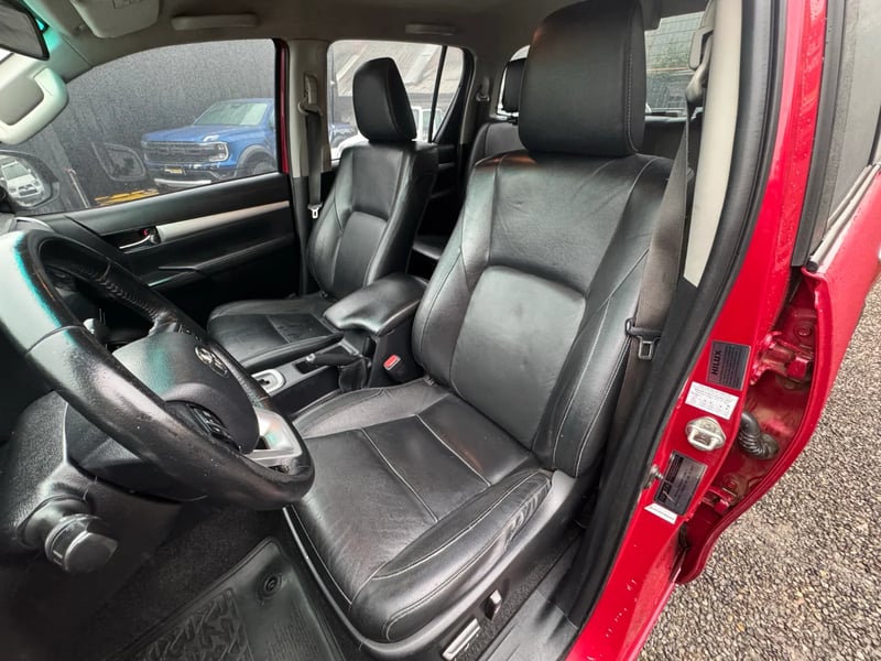 Toyota Hilux SRV 2018 - Imagen 18 de 19