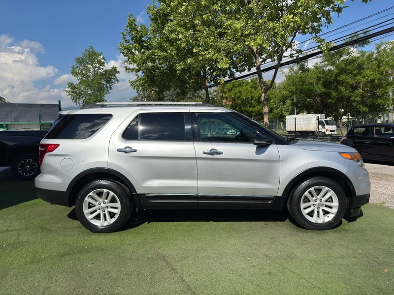 Ford Explorer XLT 2014 - Imagen 8 de 18