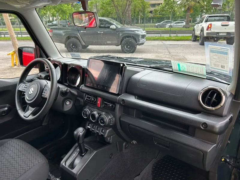 Suzuki Jimny GLX 2025 - Imagen 16 de 19