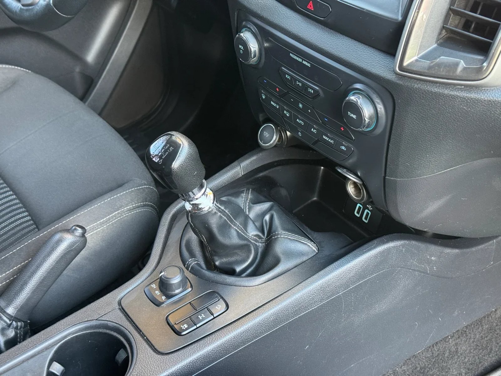 FORD RANGER XLT 4X4 3.2 2022 - Imagen 13 de 15