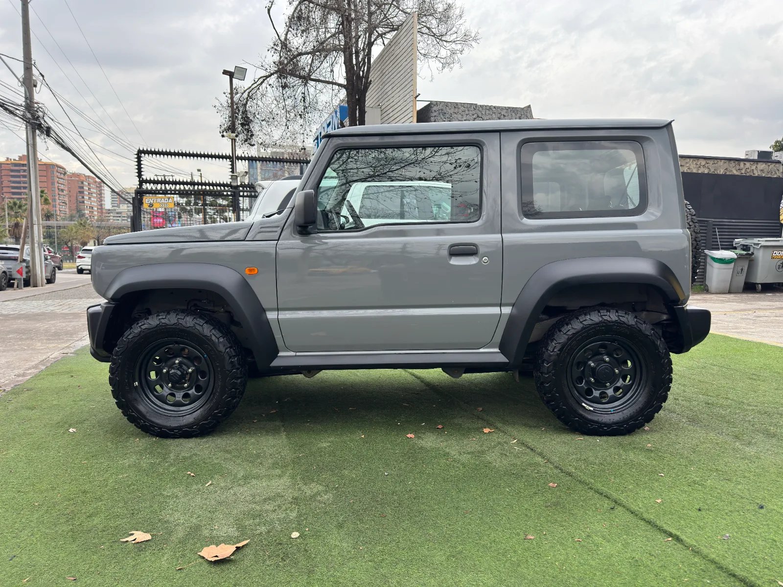 Suzuki Jimny GL 2022 - Foto 4 de 15