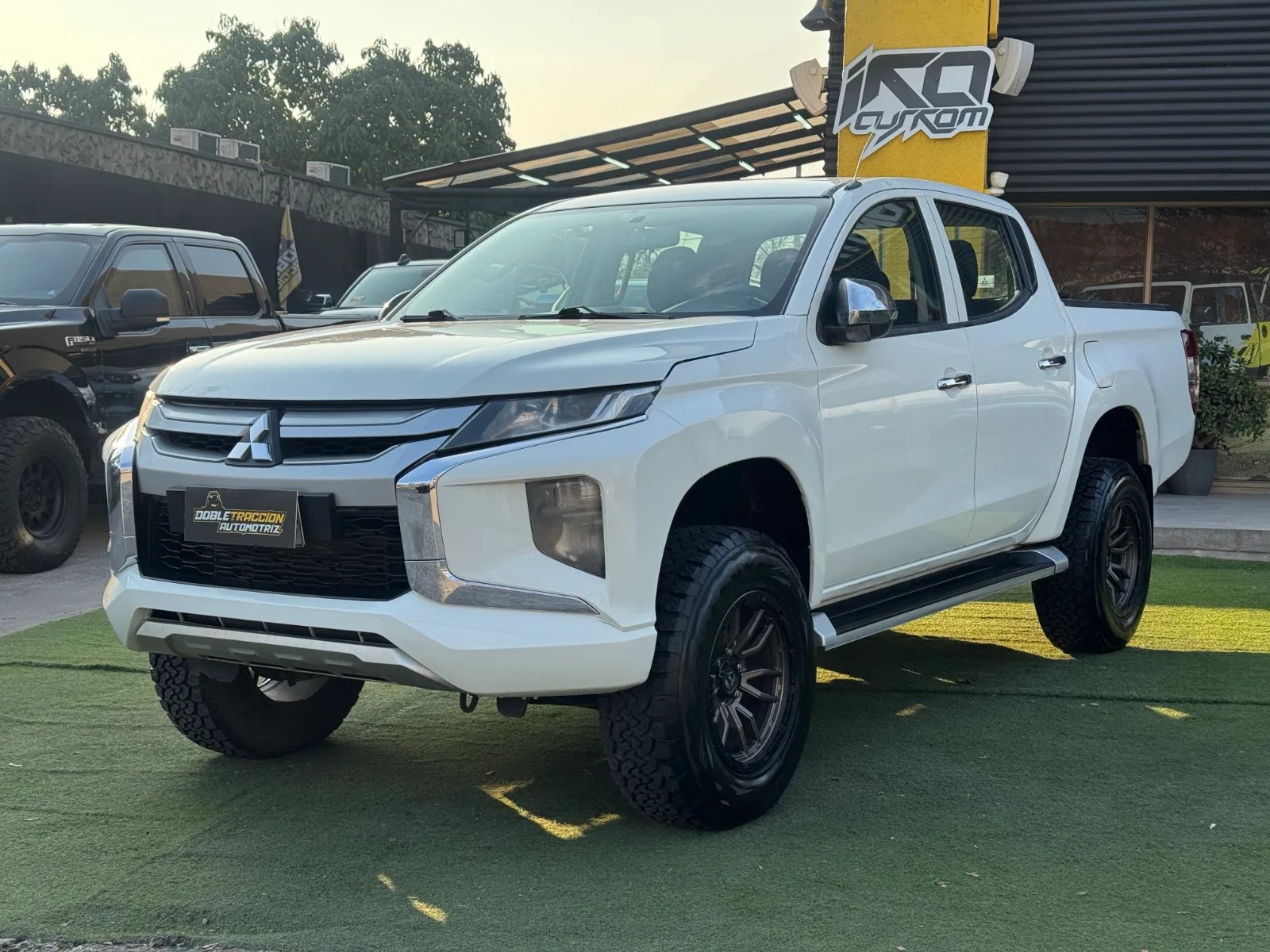 Mitsubishi L200 Katana CRT 2022 - Foto 3 de 16