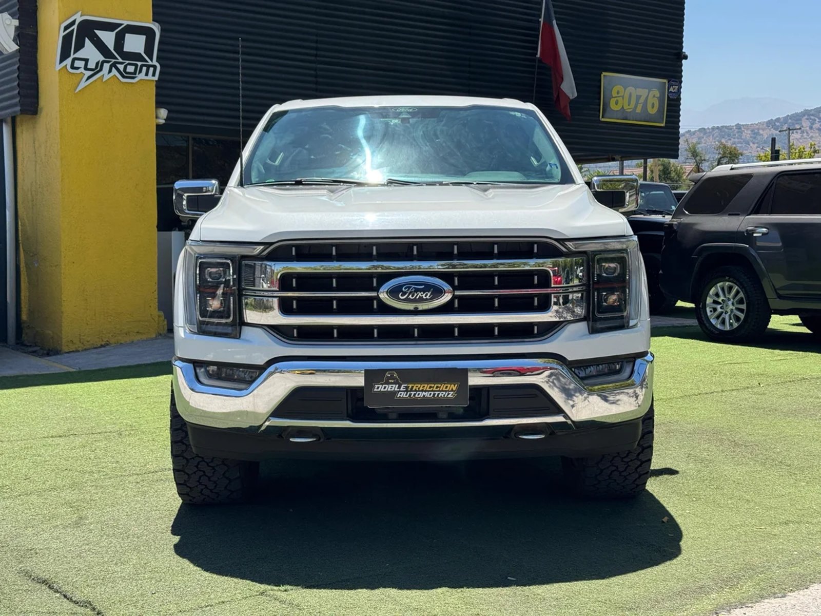 Ford F150 LARIAT LUXURY 4X4 5.0 AUT 2022 - Foto 2 de 15