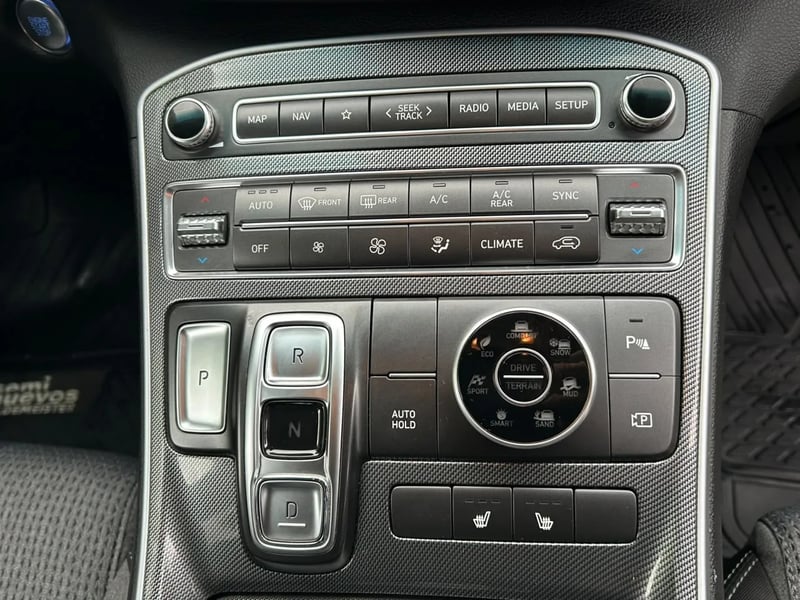Hyundai Santa Fe CRDI Value 4WD 2024 - Imagen 15 de 17