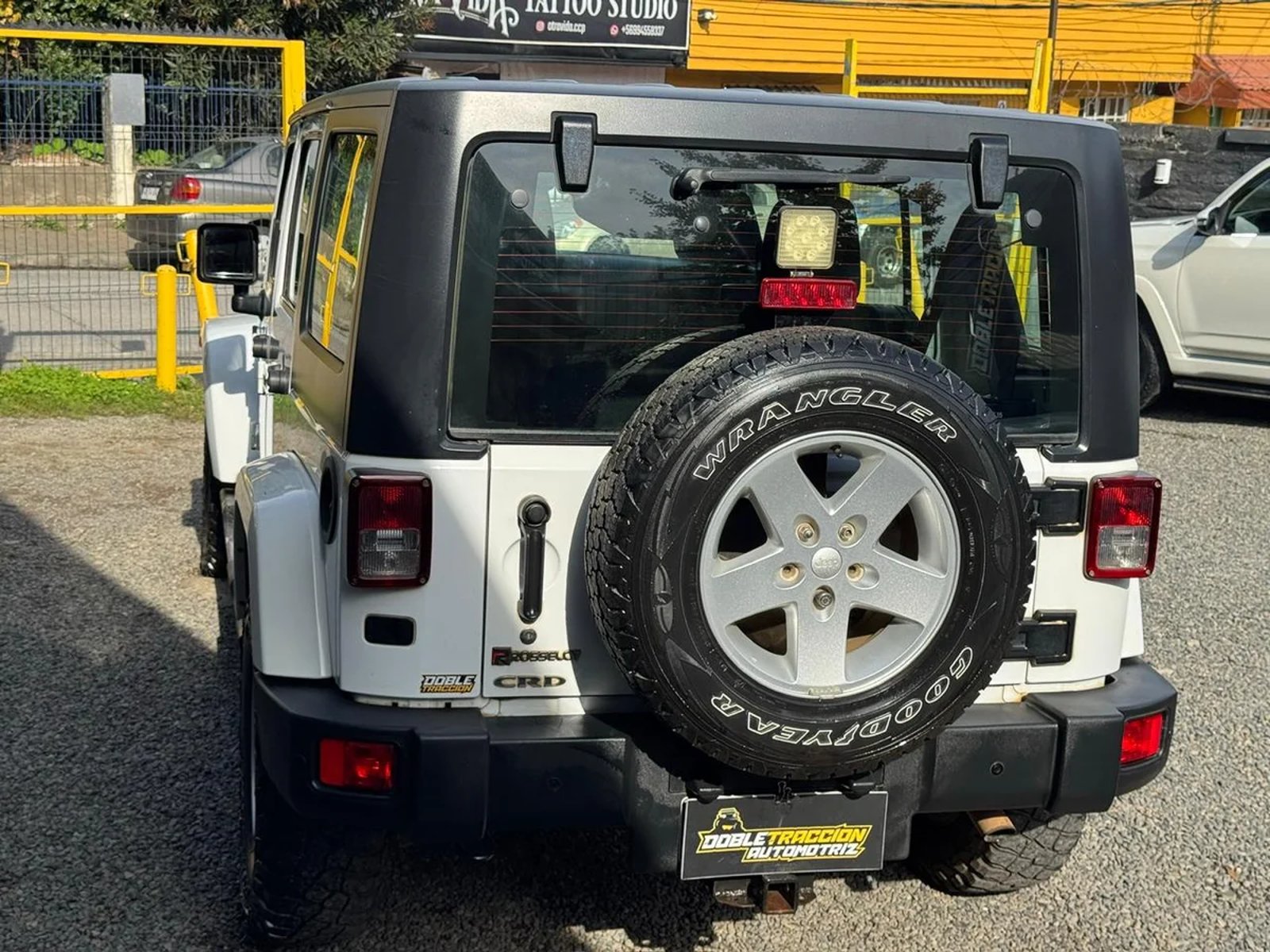 JEEP WRANGLER UNLIMITED SAHARA 2.8 AUT 2015 - Imagen 6 de 12
