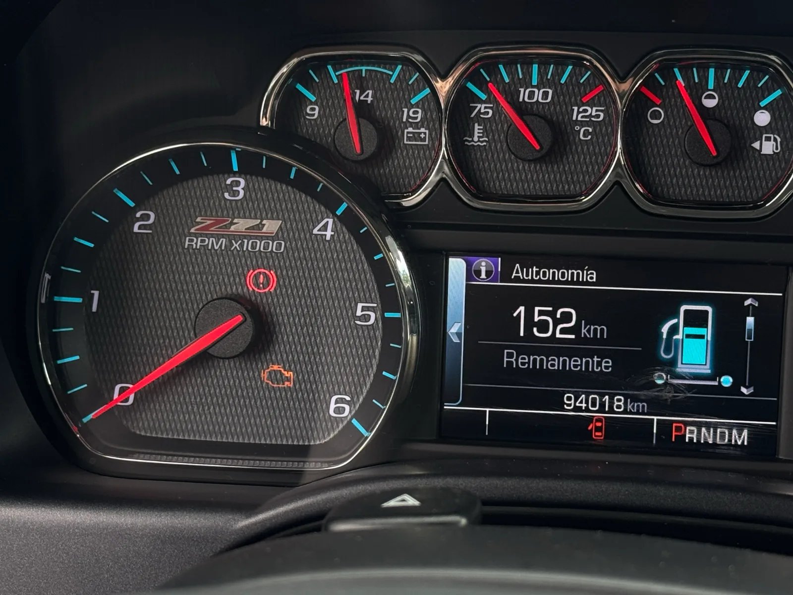 Chevrolet Silverado LTZ Z71 2015 - Imagen 14 de 19