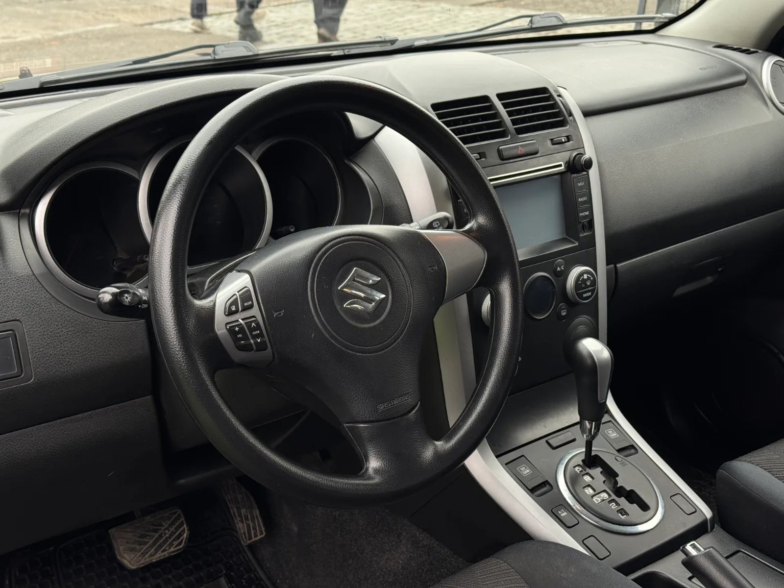 Suzuki Grand Vitara GLX 2015 - Imagen 13 de 19