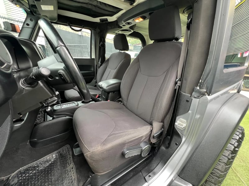 Jeep Wrangler Sport CRD 2.8 2013 - Imagen 12 de 17