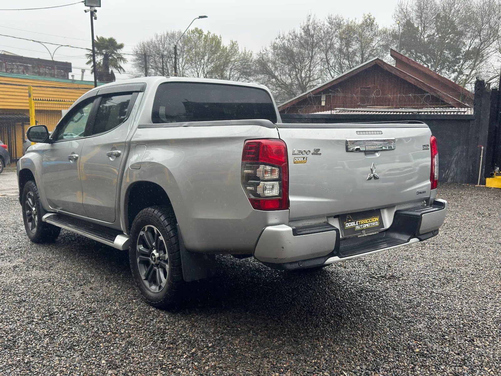 Mitsubishi L200 Dakar 2021 - Foto 5 de 19