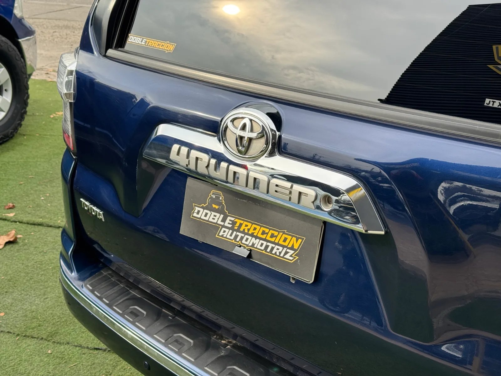 Toyota 4Runner Limited 2017 - Imagen 9 de 19