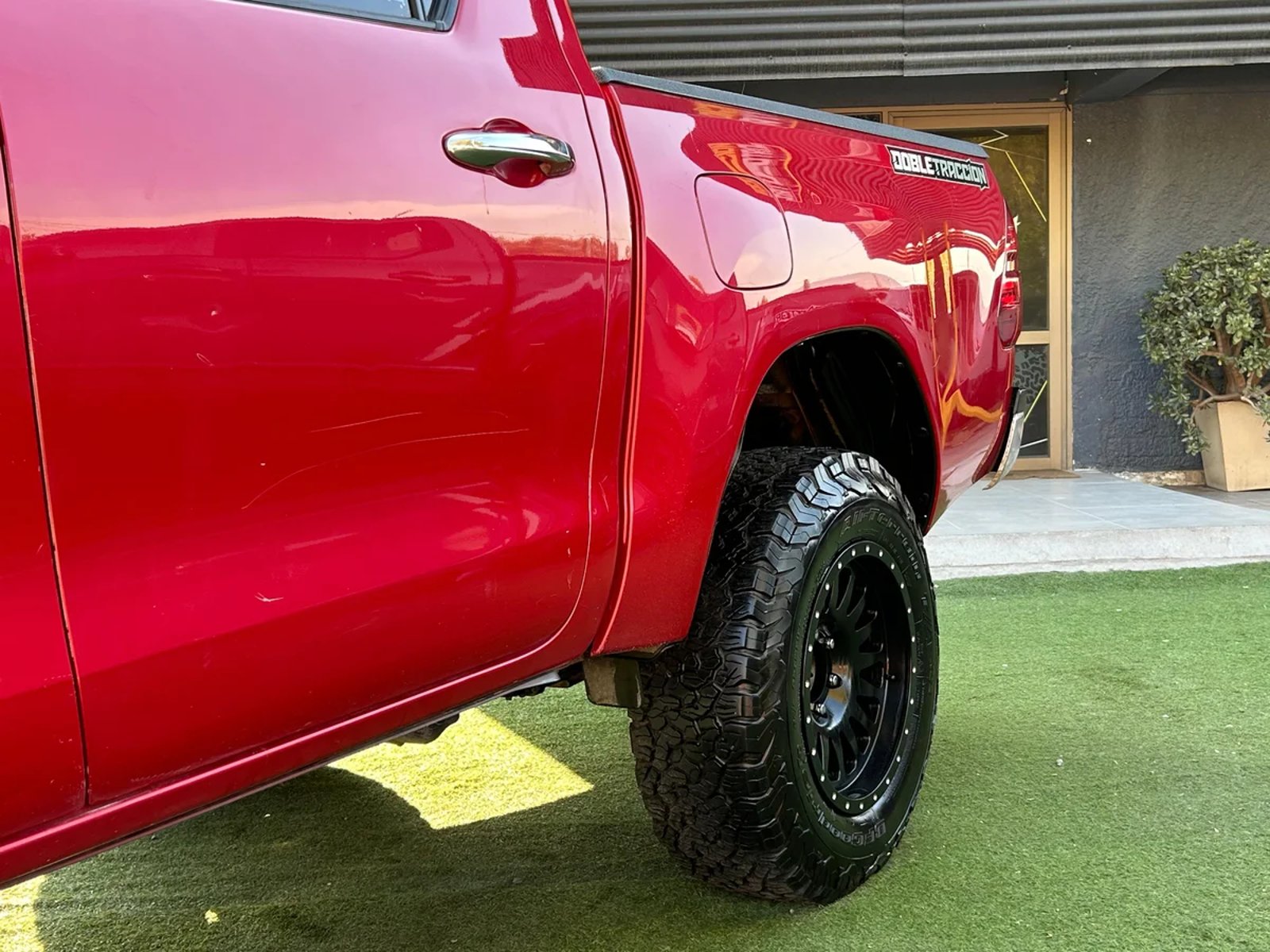 Toyota HI LUX D CAB 4X4 2.8 2019 - Foto 4 de 15