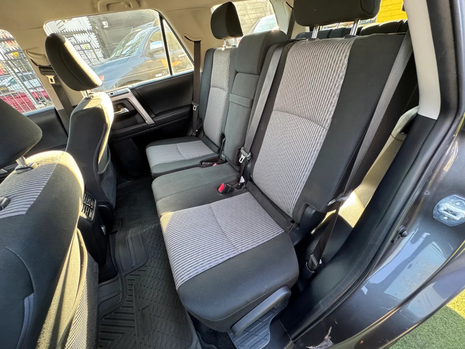 Toyota 4Runner SR5 2021 - Imagen 16 de 17