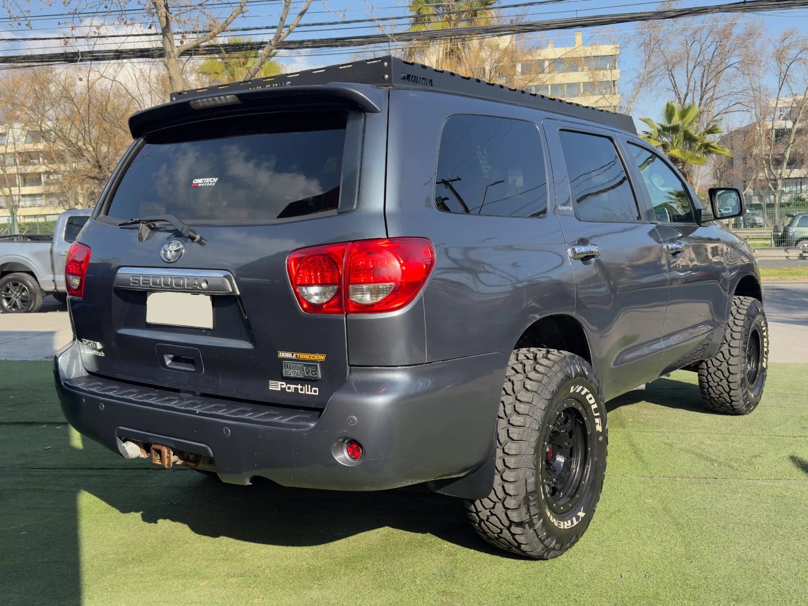 Toyota Sequoia Limited 2011 - Imagen 6 de 17