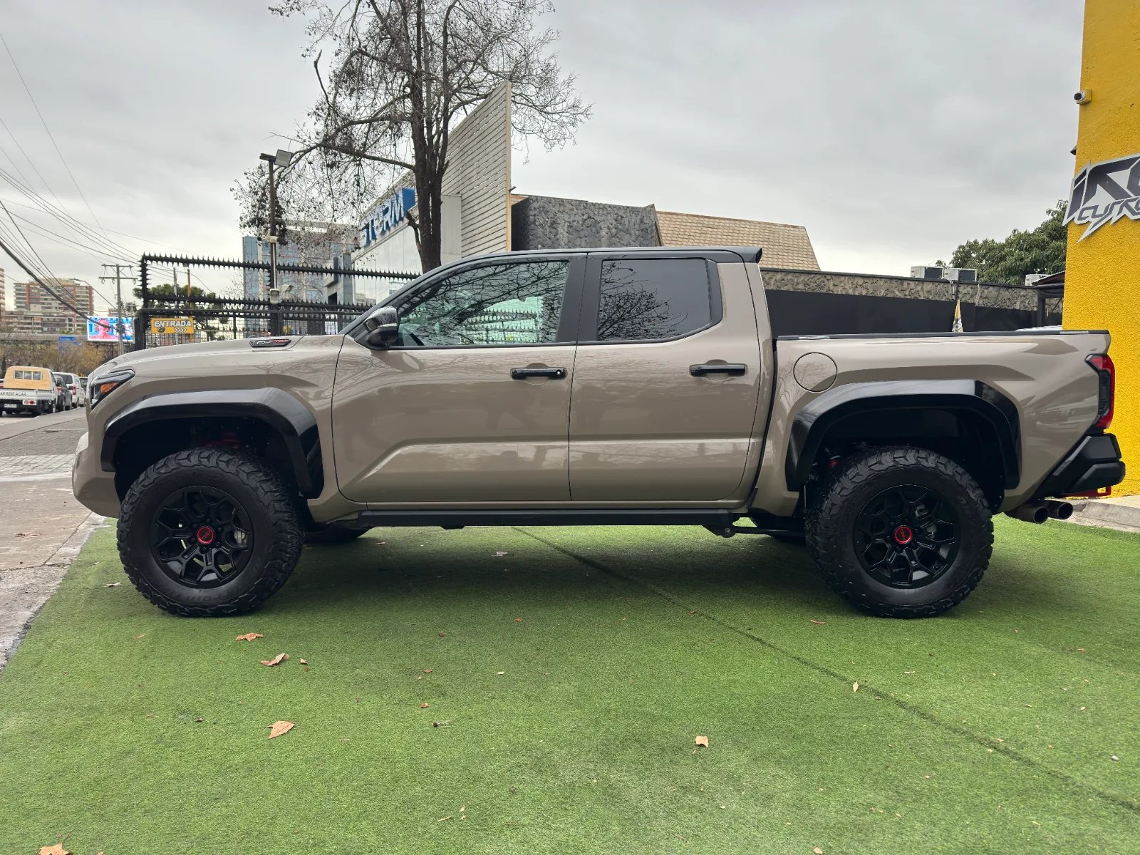 Toyota Tacoma TRD Pro 2025 - Imagen 4 de 20
