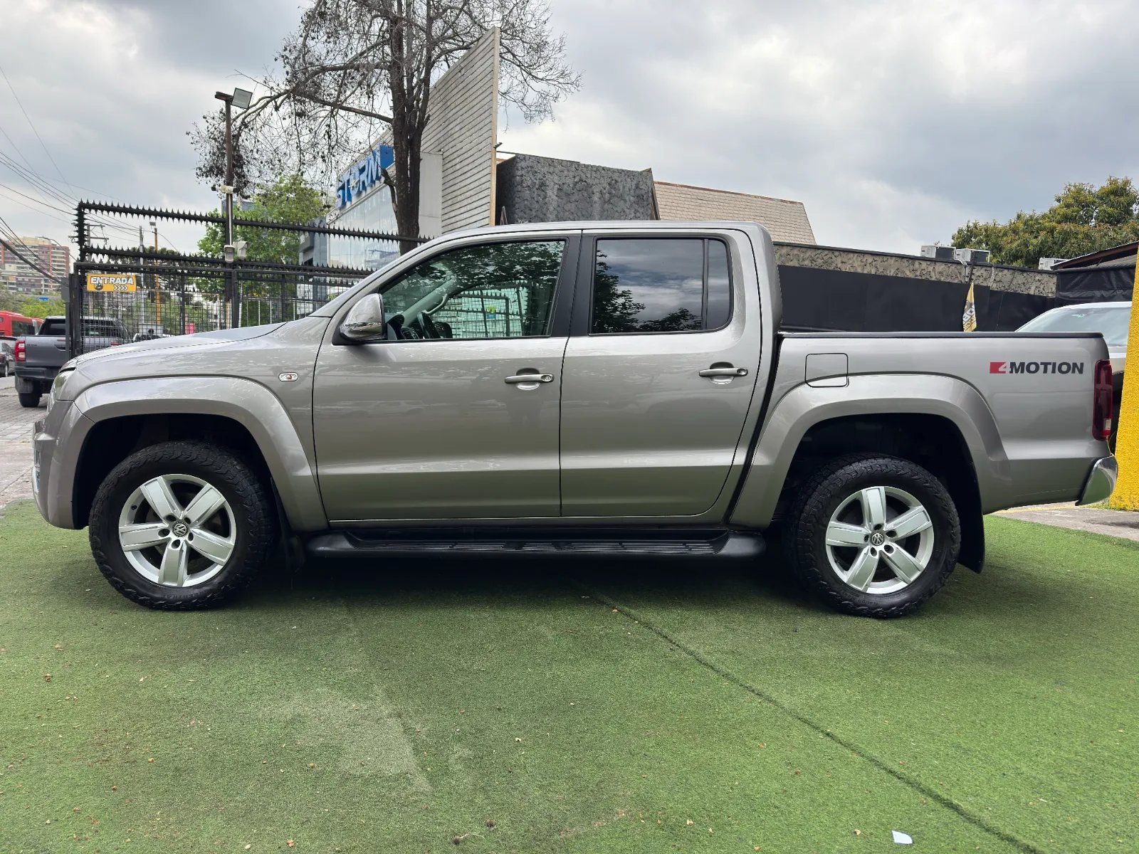 Volkswagen Amarok Highline 2021 - Foto 4 de 18