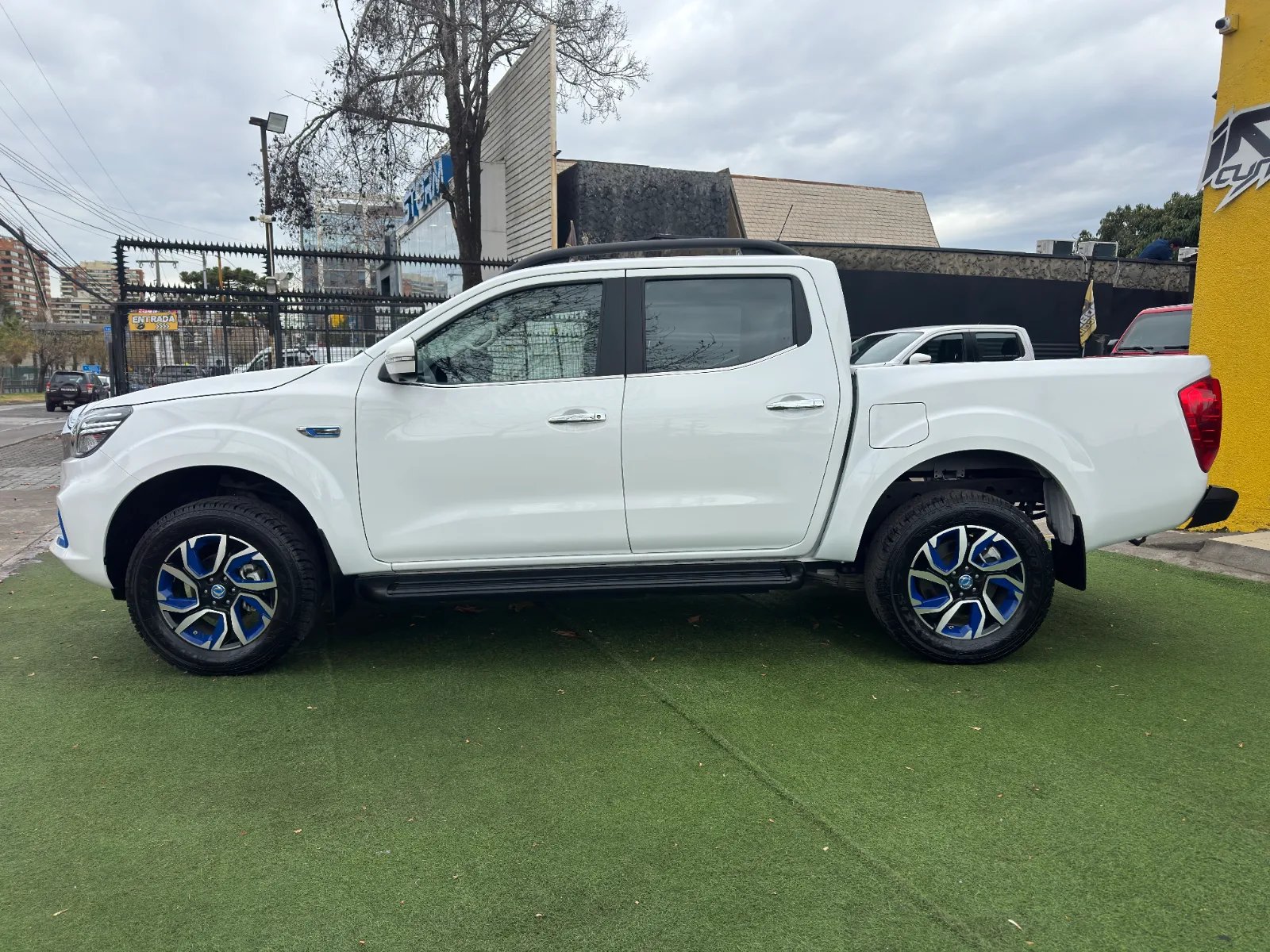 ZNA New R6 EV 2025 - Foto 4 de 20