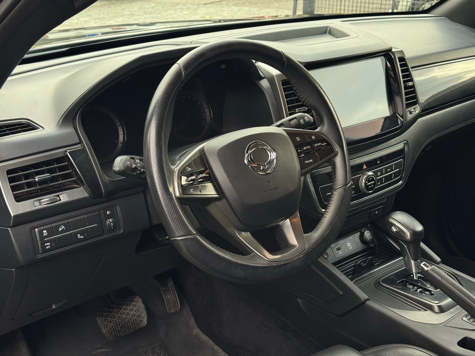 SsangYong Musso Grand Limited Plus 2022 - Imagen 12 de 17