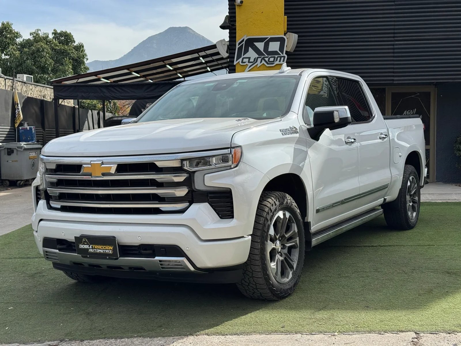 Chevrolet SILVERADO 4X4 3.0L AUT 2024 - Foto 3 de 15