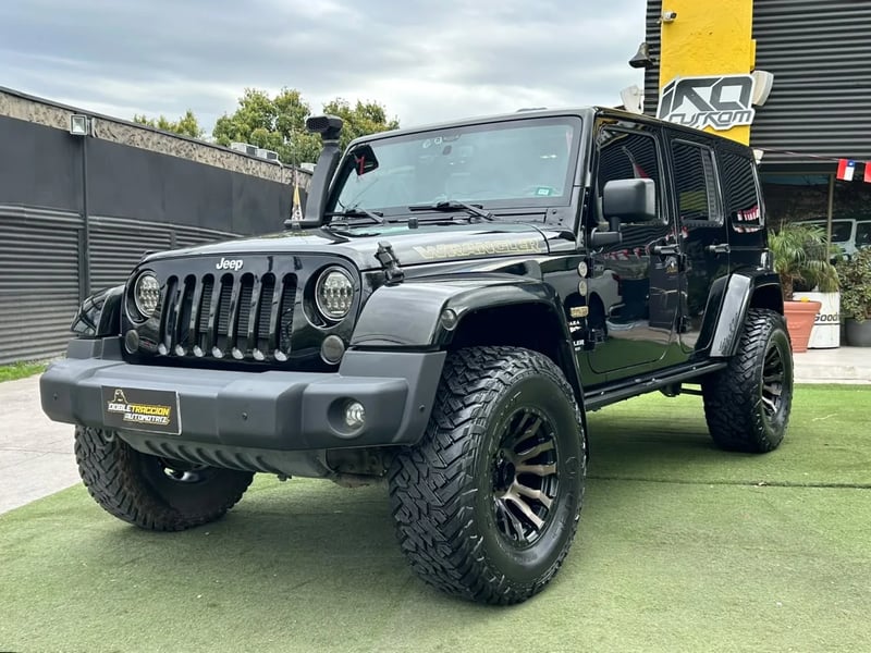 Jeep WRANGLER UNLTD SAHARA 2015 - Imagen 3 de 18