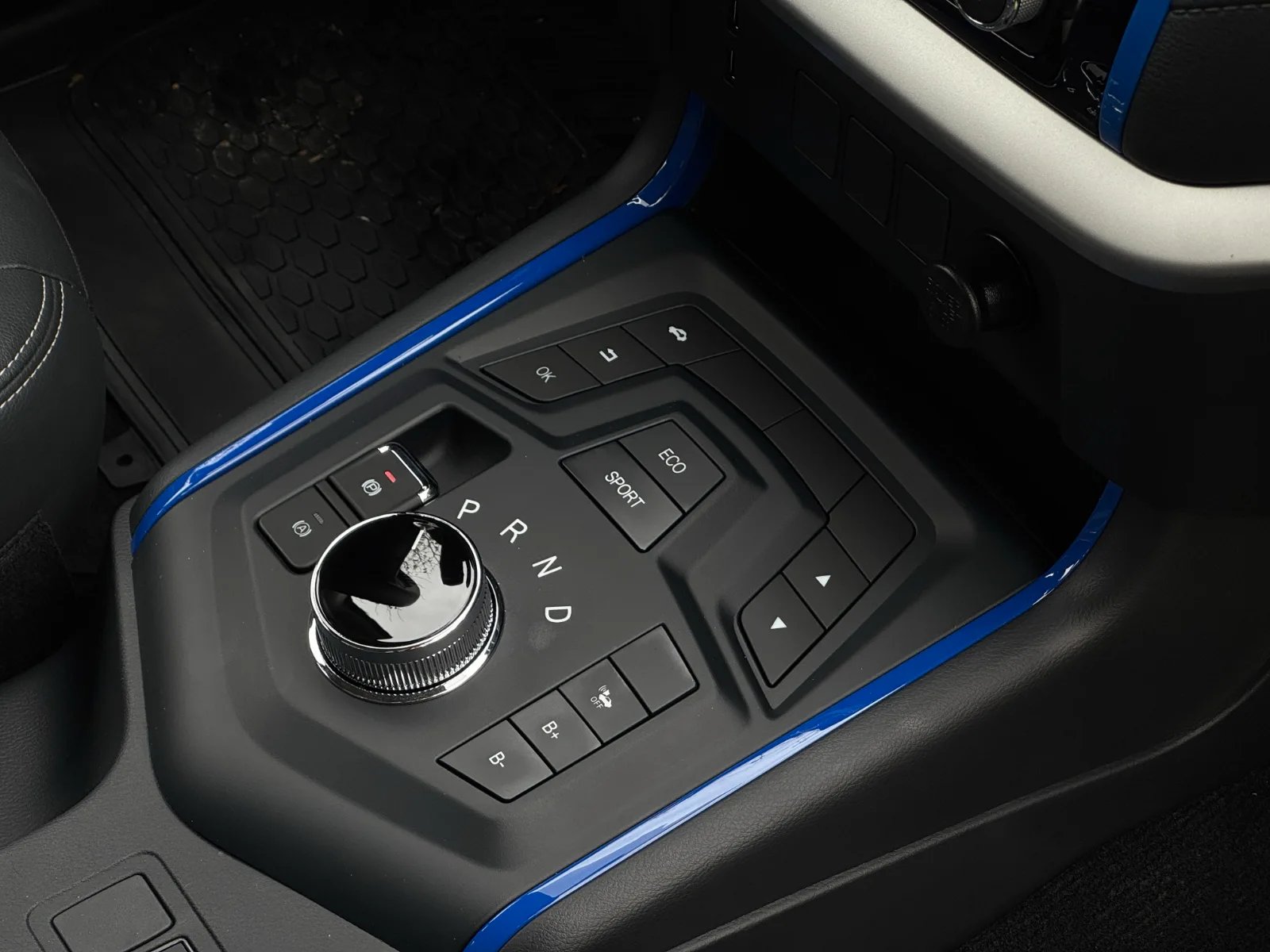 ZNA New R6 EV 2025 - Imagen 18 de 20
